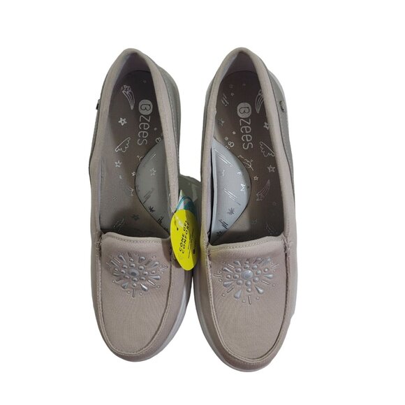 Bzees Women's Size 11 taupe Embellished Comfort Soft Arch Support Slip On (926) - Picture 9 of 9